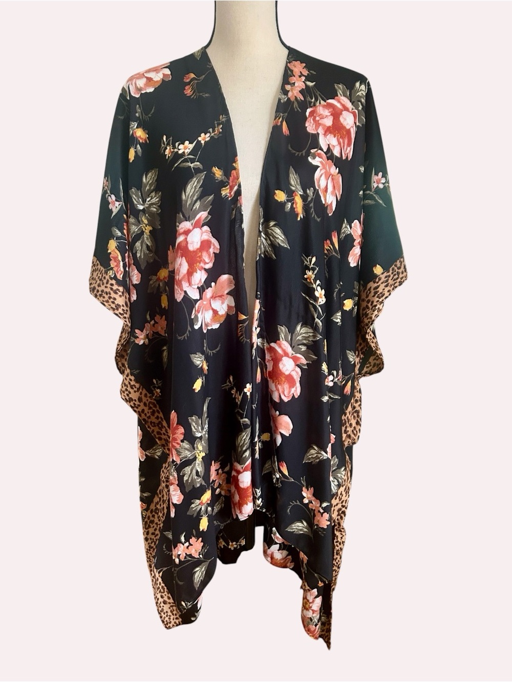 American Eagle Outfitters Black Floral Kimono with Leopard Border Print Flowy